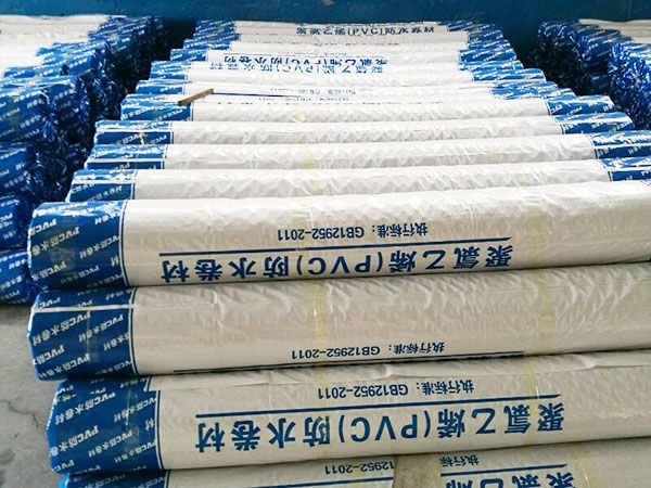 PVCdeep色客在单层屋面中稳定地占有一定的地位